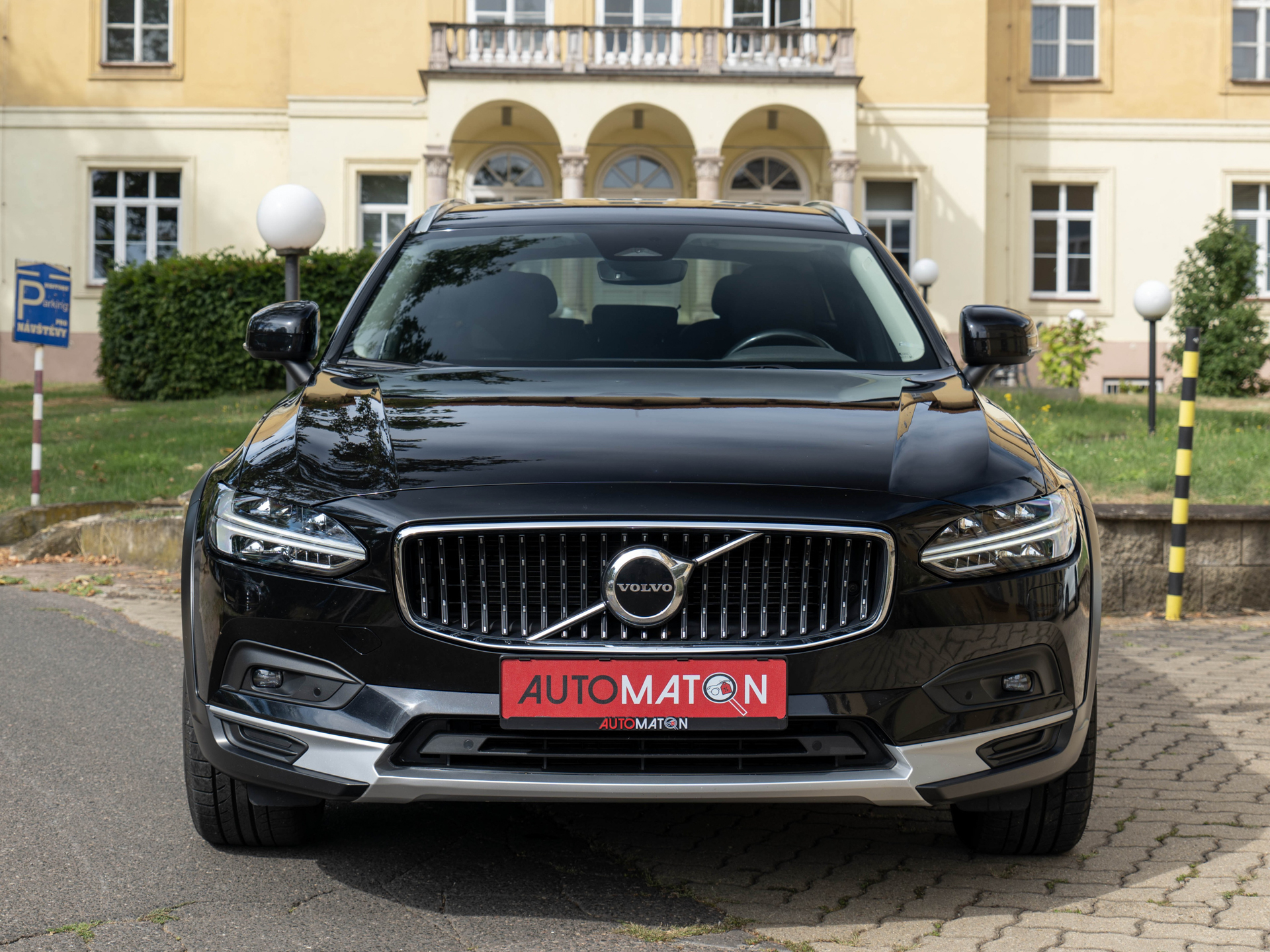 Volvo V90