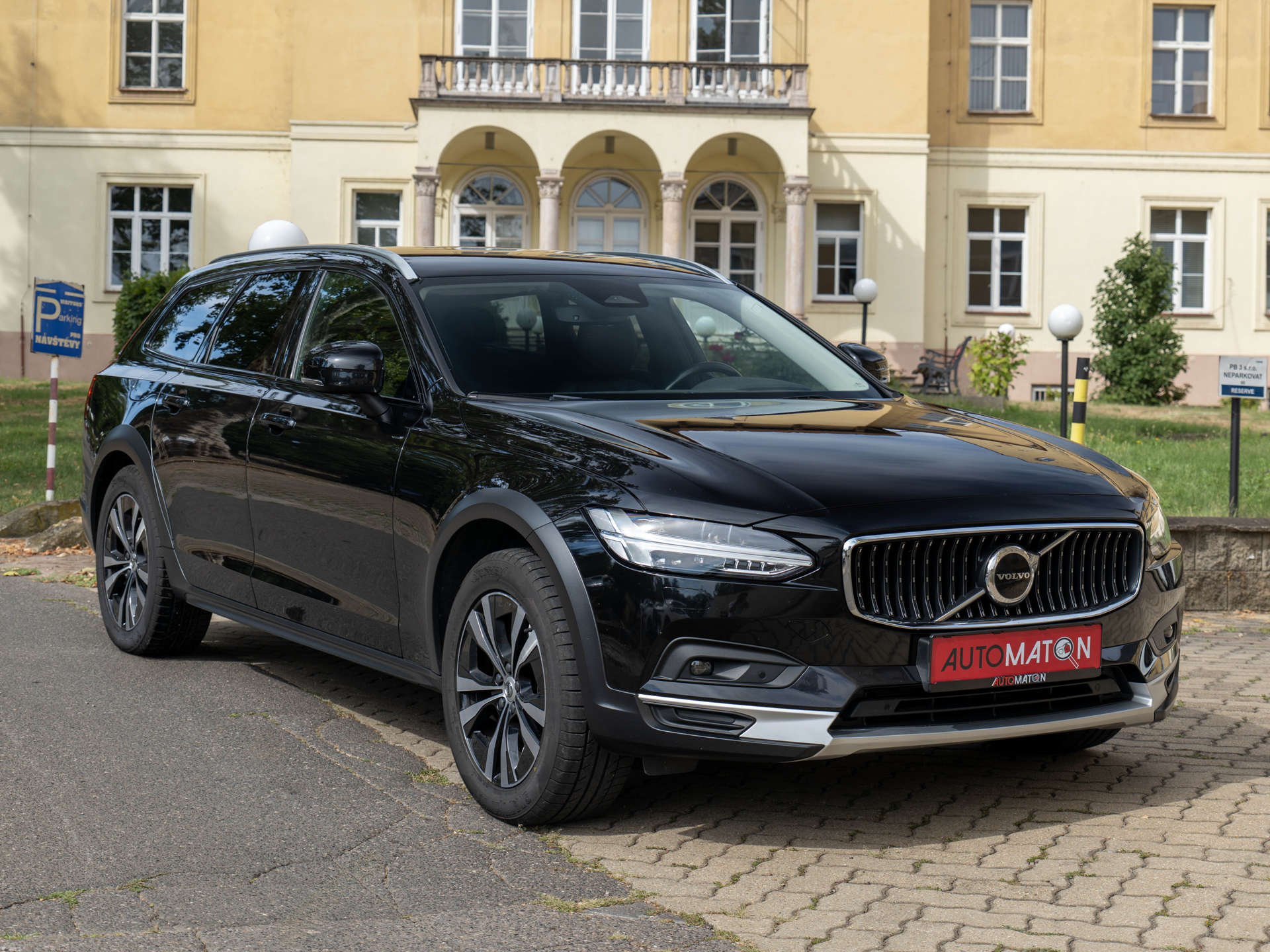 Volvo V90
