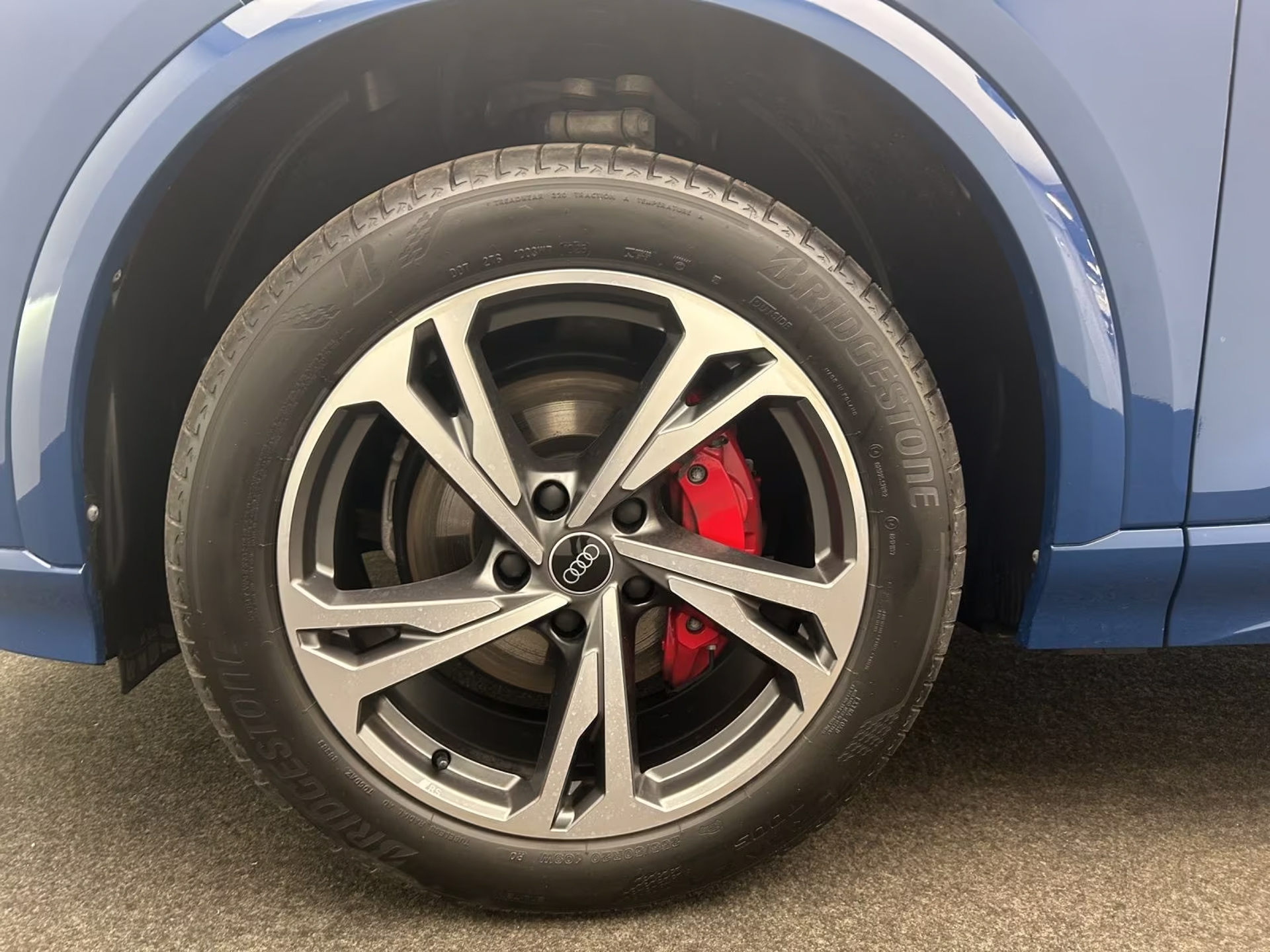 Audi Q6 e-tron