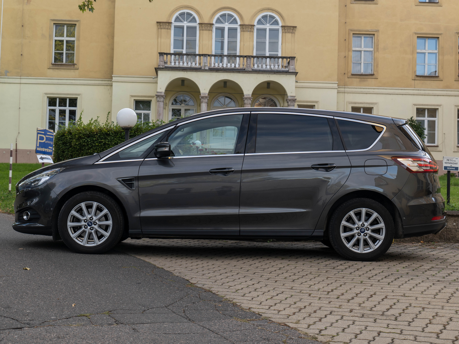 Ford S-MAX